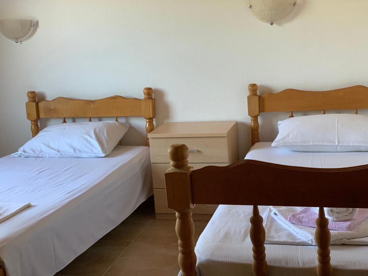 Holiday Home Bratica Улцинь Екстер'єр фото