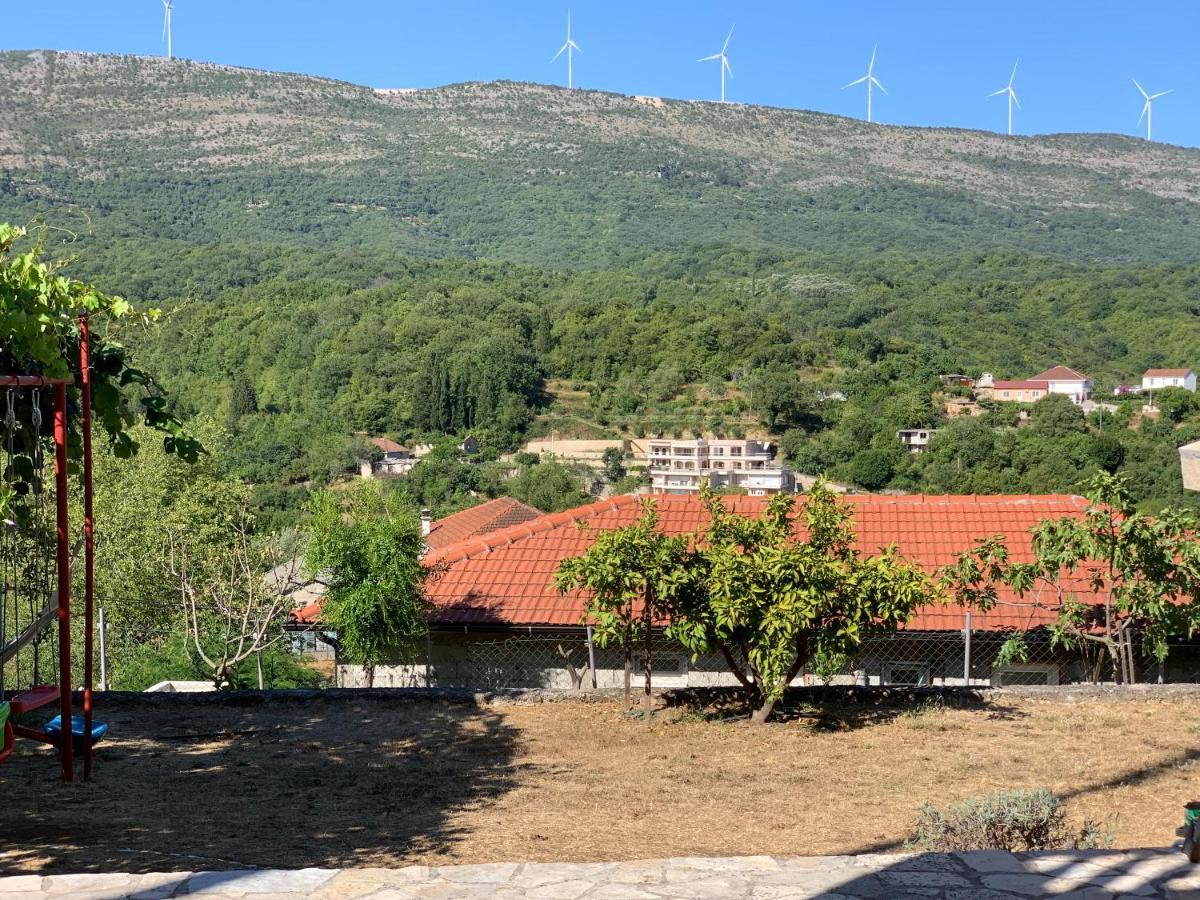 Holiday Home Bratica Улцинь Екстер'єр фото