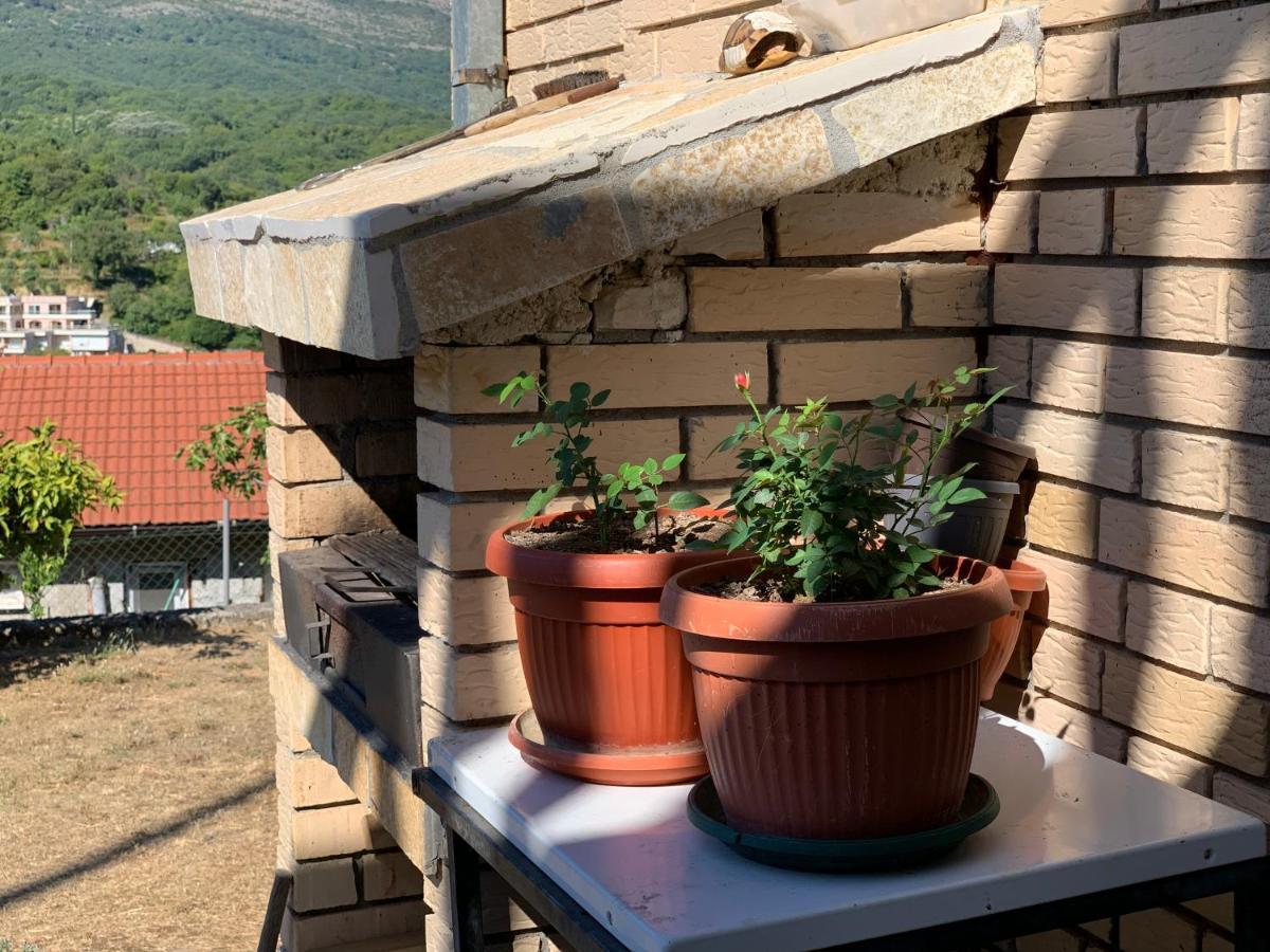 Holiday Home Bratica Улцинь Екстер'єр фото