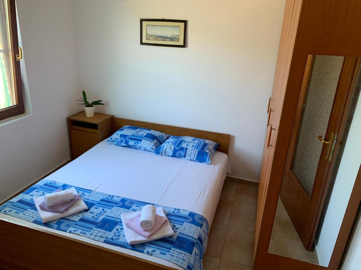 Holiday Home Bratica Улцинь Екстер'єр фото