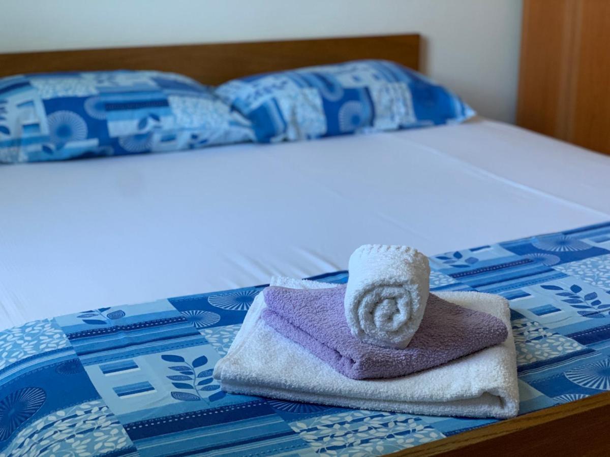 Holiday Home Bratica Улцинь Екстер'єр фото