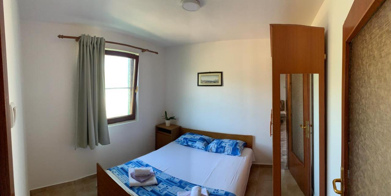 Holiday Home Bratica Улцинь Екстер'єр фото