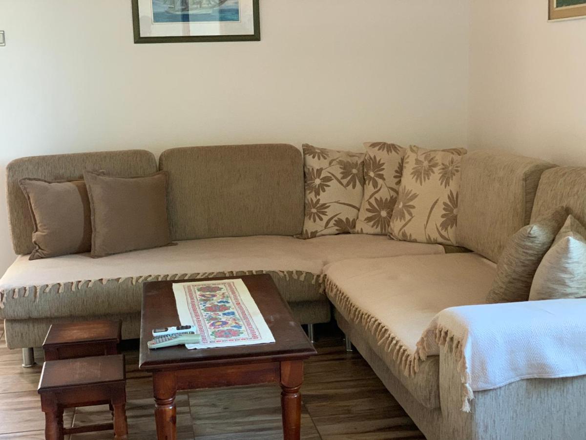 Holiday Home Bratica Улцинь Екстер'єр фото
